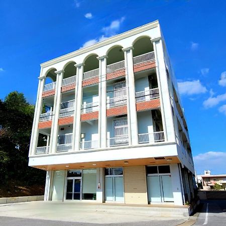 Villa Blu Okinawa Chatan 2-1 ヴィラブルー沖縄北谷2-1 "沖縄アリーナ徒歩圏内の民泊ホテル" Ngoại thất bức ảnh